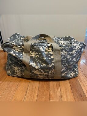 Military Duffle Bag XL Digital Desert Camo Snap Button Canvas